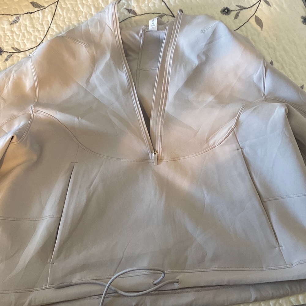 Lululemon half zip size 12